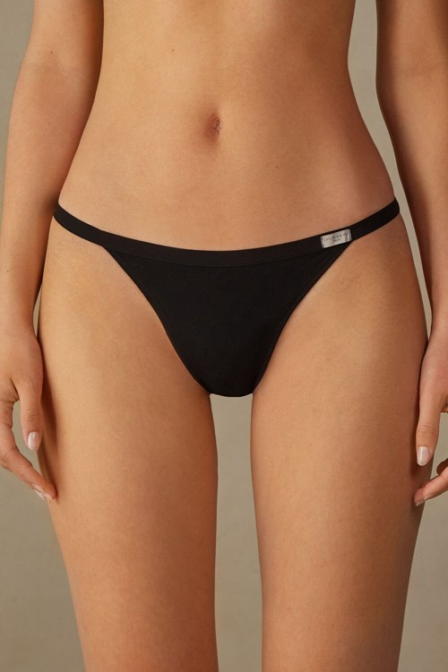 Black - 019 - Black Intimissimi String Thong in Cotton | CDYUM5638