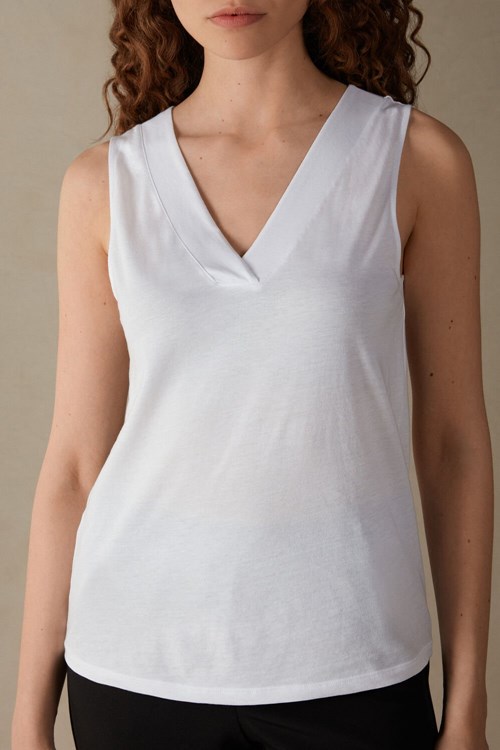 White - 001 - White Intimissimi V-neck Top in Supima® Ultrafresh Cotton | EFQDZ3490