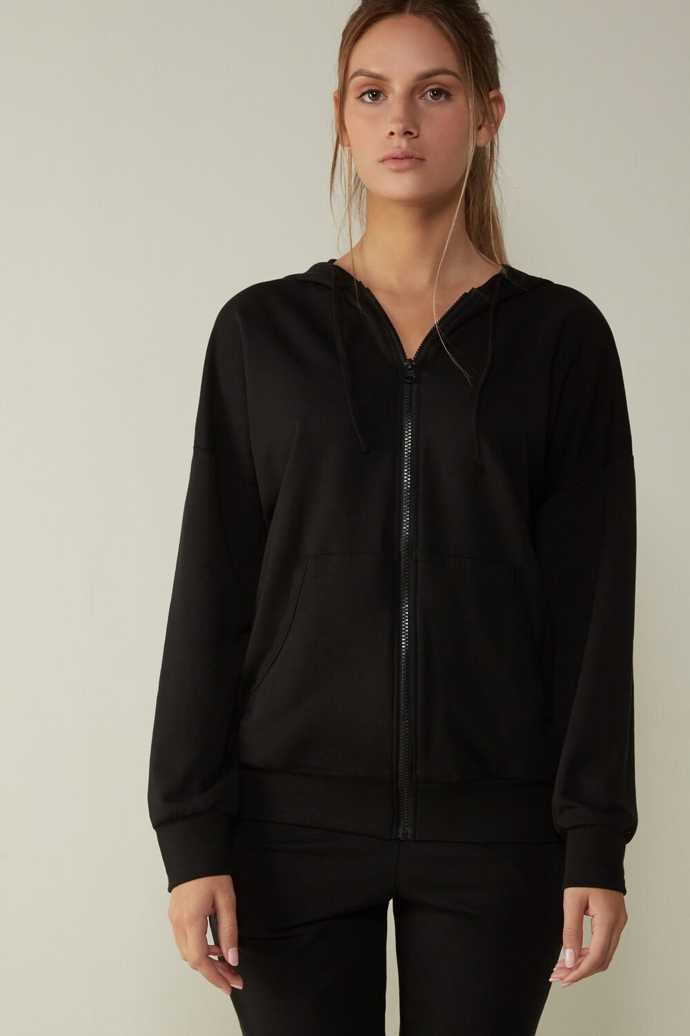 Black - 019 - Black Intimissimi In Action Hoodie Sweatshirt | GWIKY2907