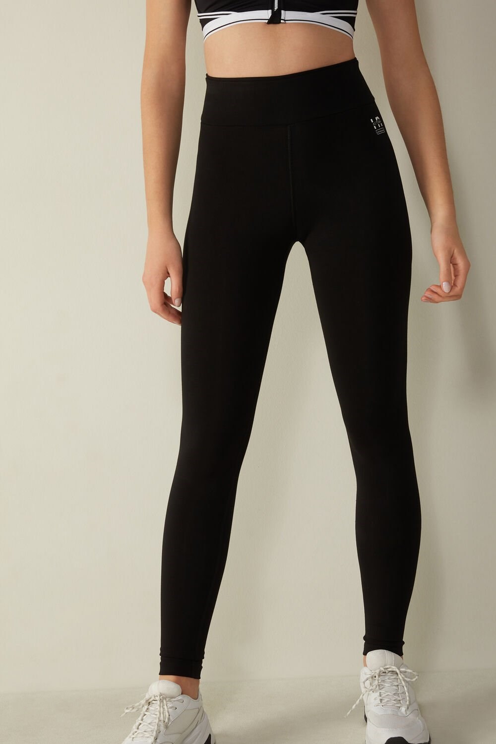 Black - 019 - Black Intimissimi In Action Leggings in Organic Stretch Cotton | GYNIC3281