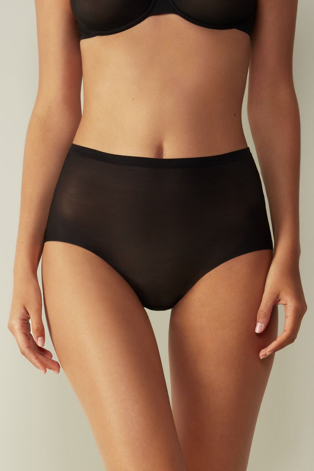 Black - 019 - Black Intimissimi Invisible Touch Hipster | QYEVG2460