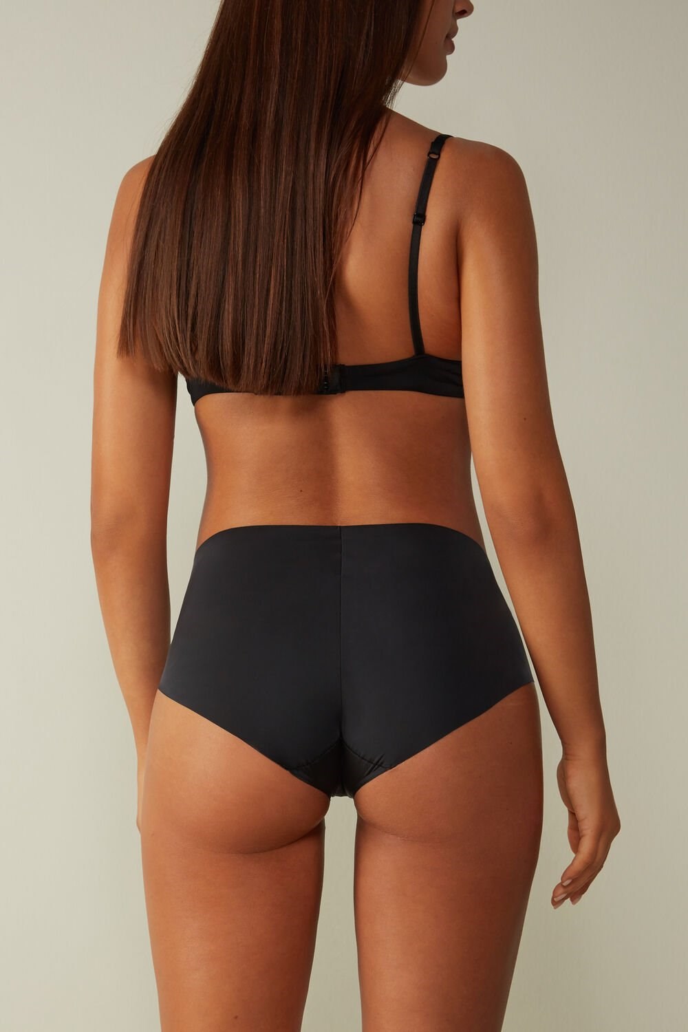 Black - 019 - Black Intimissimi Seamless Microfiber Hipster | ZCPOV0718