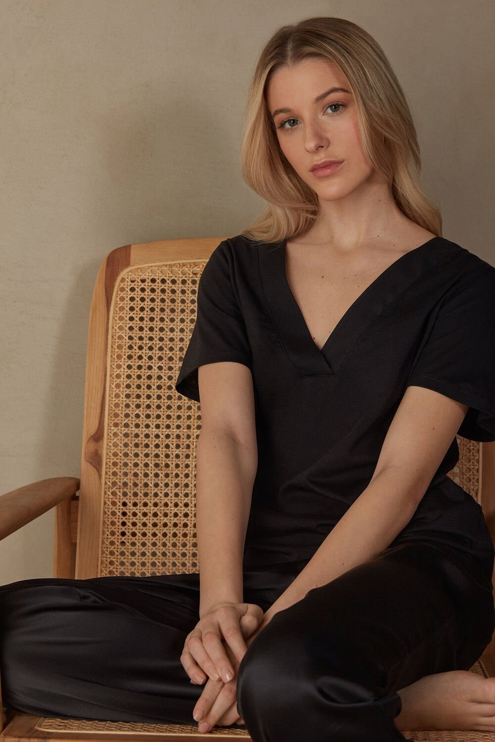 Black - 019 - Black Intimissimi Short Sleeve V-neck Top in Supima® Ultrafresh Cotton | AZPBR1976