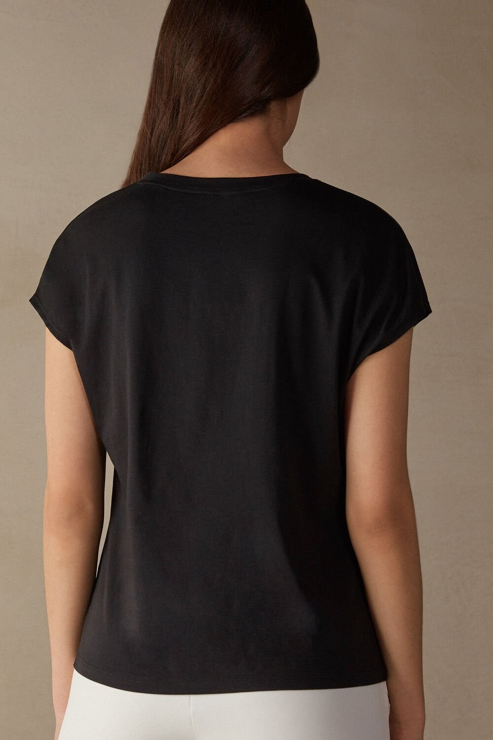 Black - 019 - Black Intimissimi Short Sleeve Crew Neck Top in Supima® Ultrafresh cotton | CVTJM4930