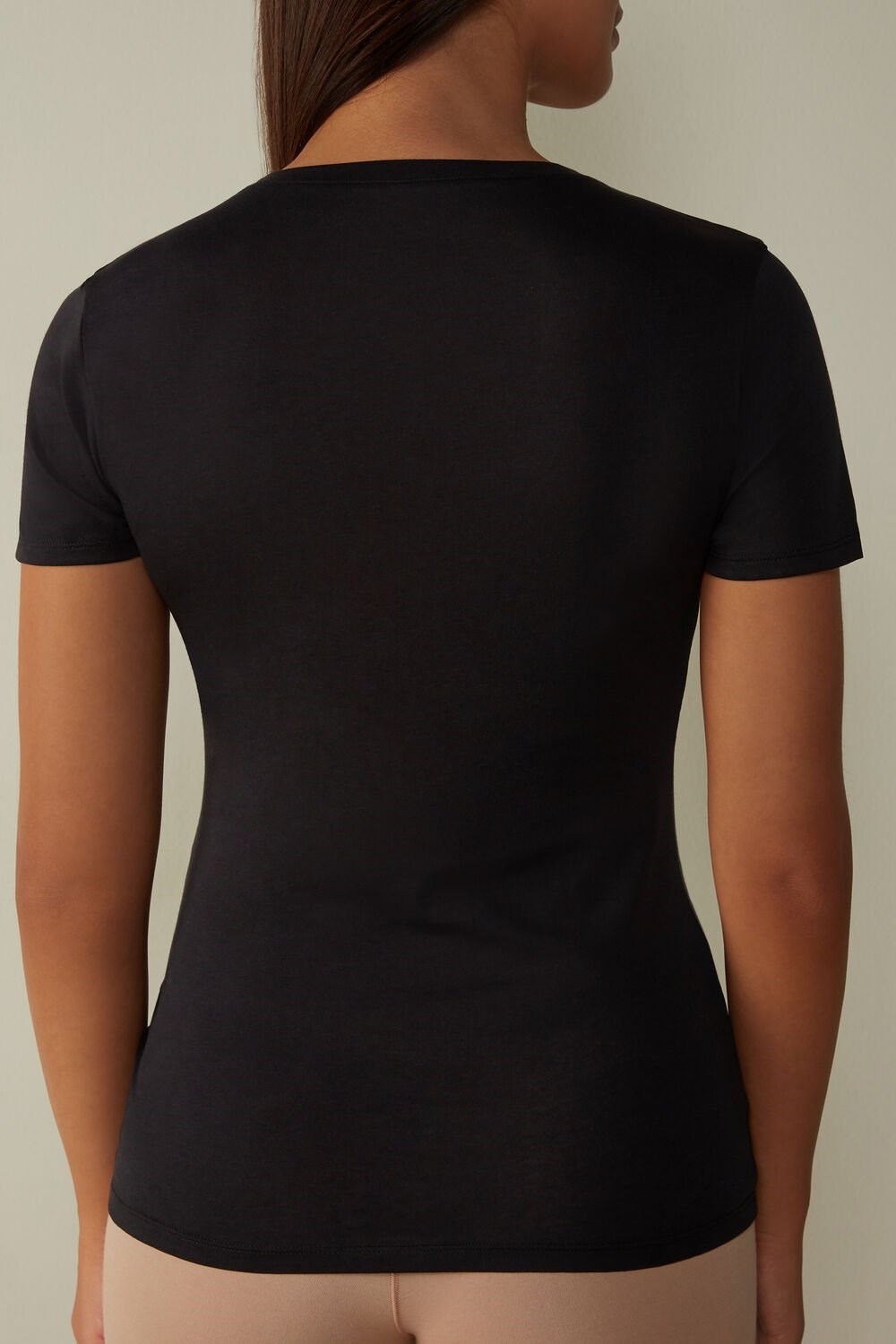 Black - 019 - Black Intimissimi Short-Sleeve T-shirt in Ultrafresh Supima® Cotton | FKLNC8371