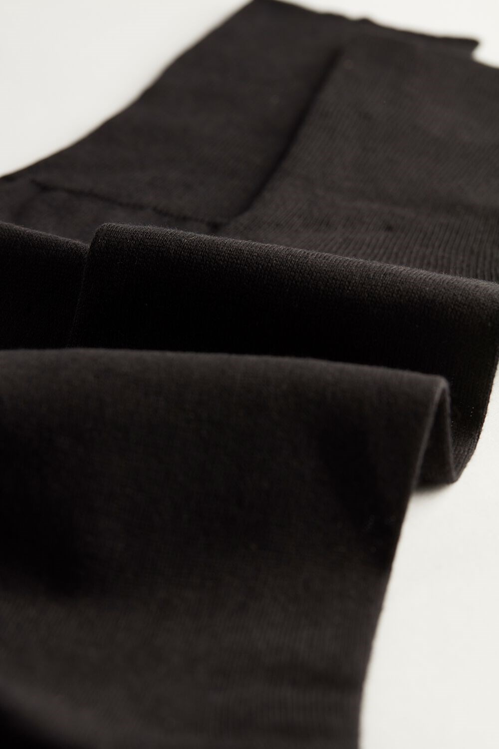 Black - 019 - Black Intimissimi Tall Cashmere-Silk-Cotton Blend Socks | AVSMI4963