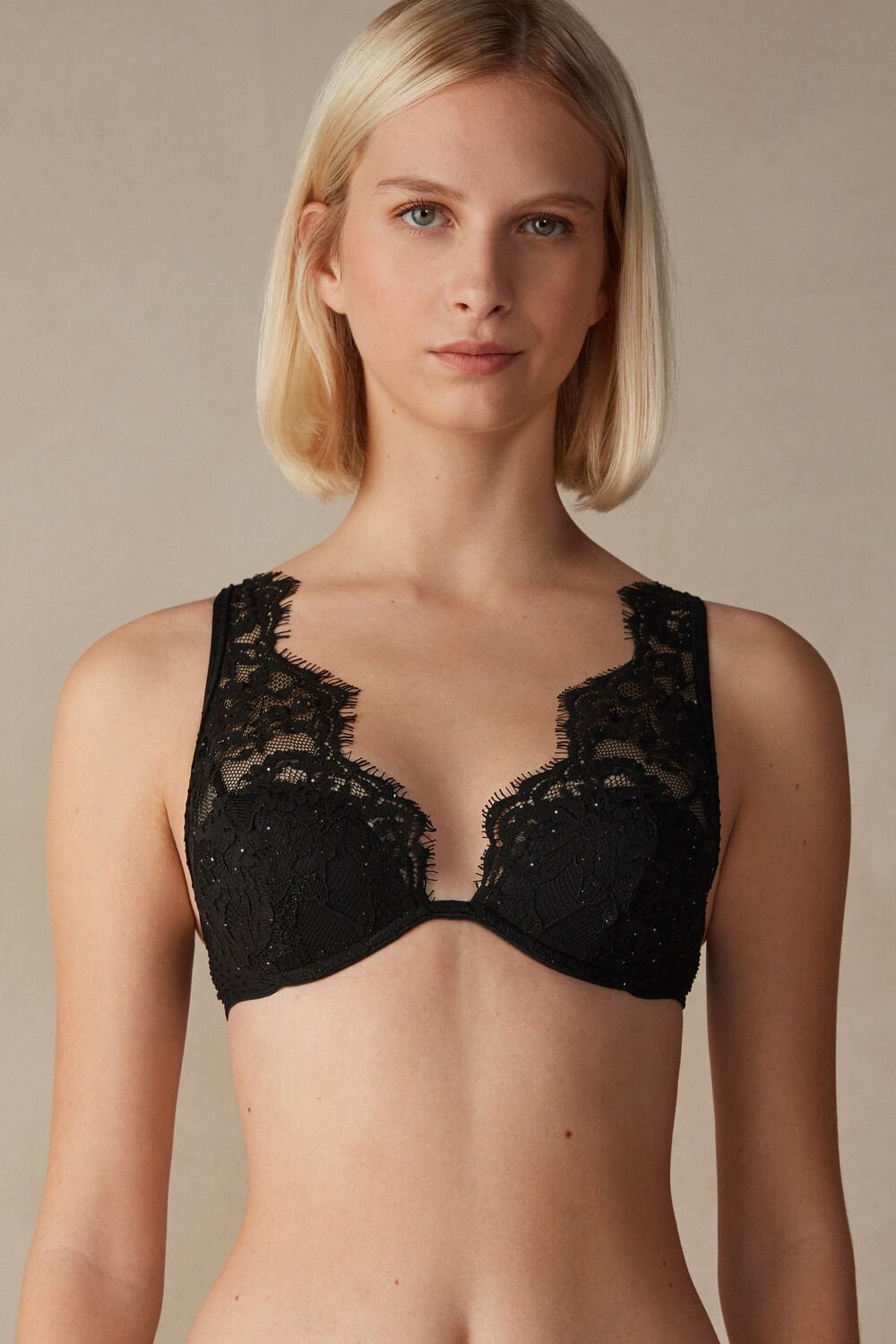 Black - 019 - Black Intimissimi Time to Shine Elena Balconette Bra | FGUIC2859