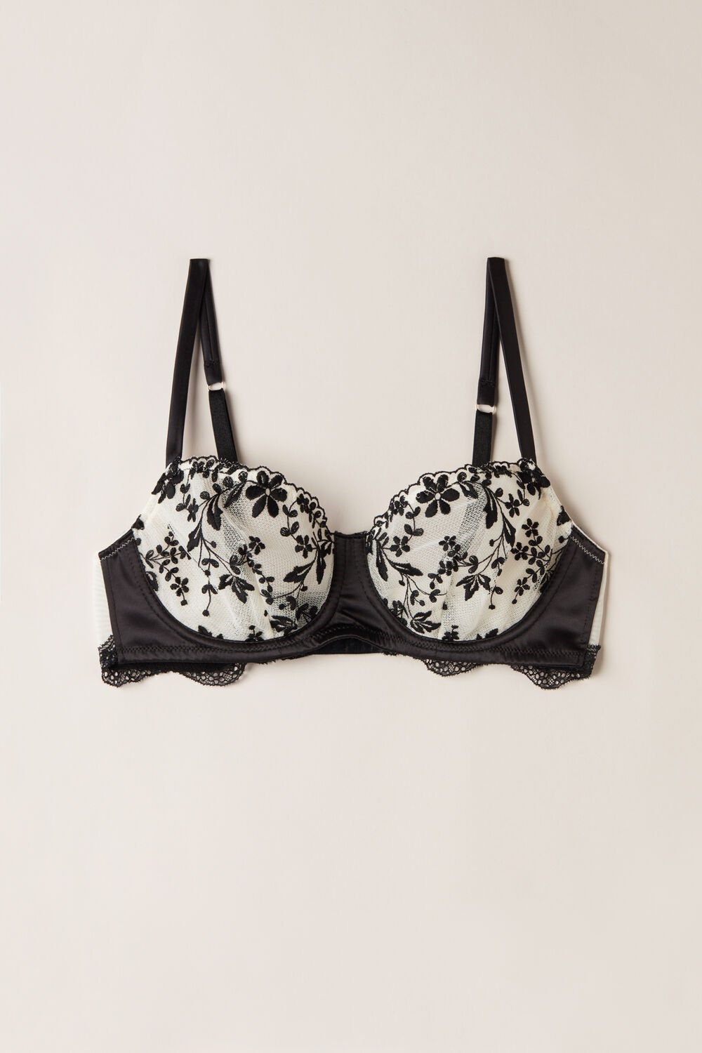 Black - 987i - Vanilla / Nero Intimissimi Delicate Love Daniela Balconette Bra | PSCOG4237