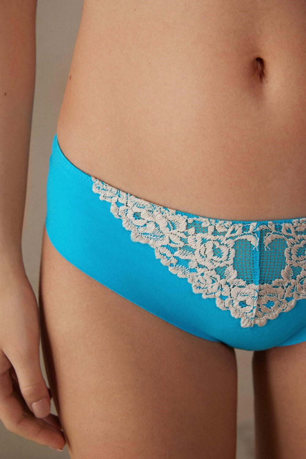 Blue - 233j - Digital Turquoise / Ivory Intimissimi Pretty Flowers Seamless Cotton Panties | NJCLK6459