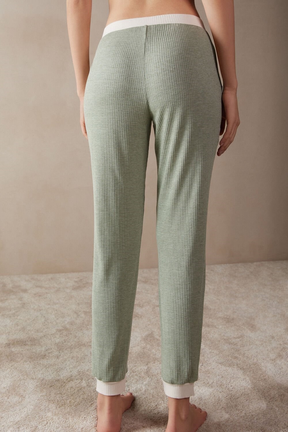 Green - 231j - Frost Green Intimissimi Lost in Fields Full Length Pants in Modal | XJRGD3620