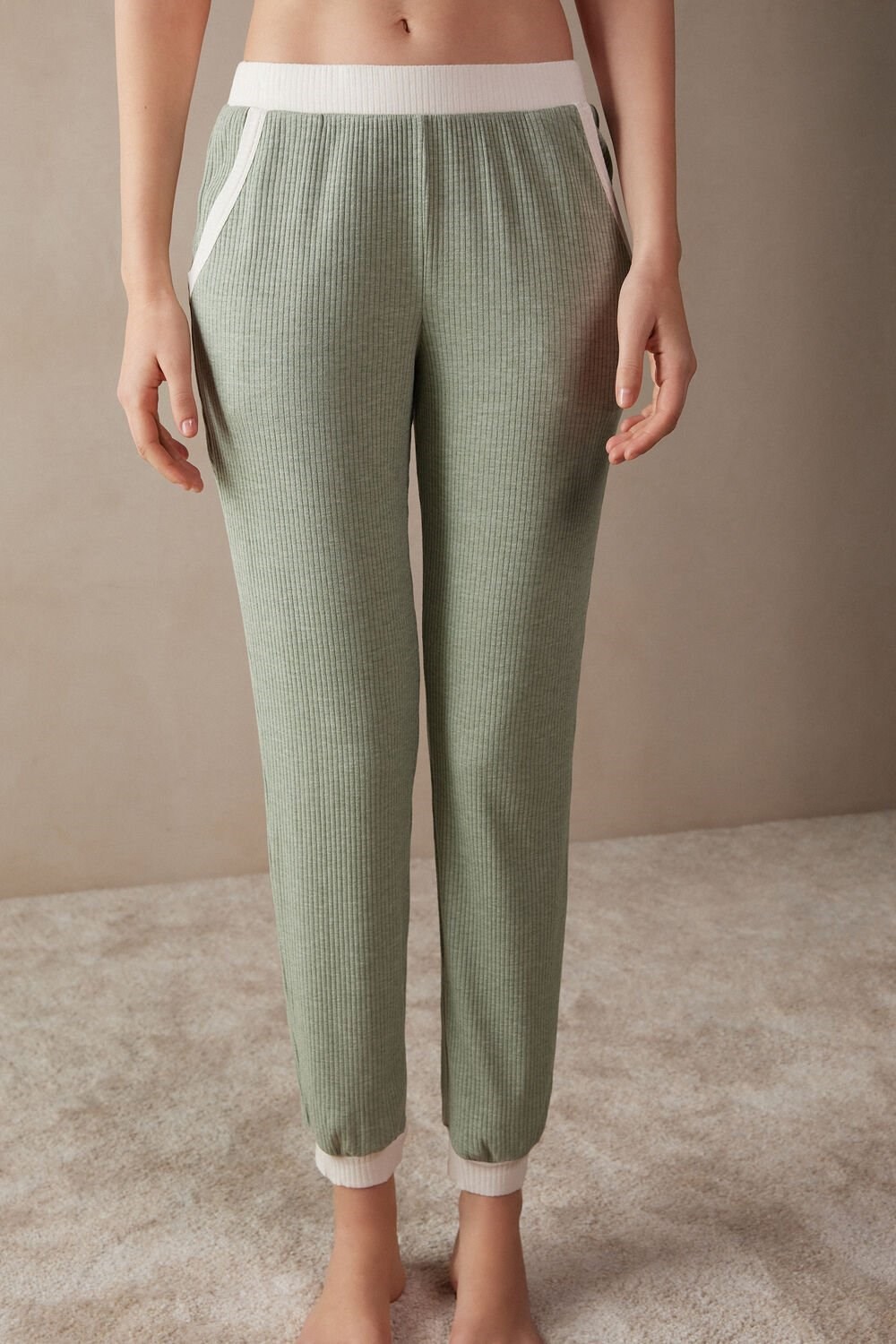 Green - 231j - Frost Green Intimissimi Lost in Fields Full Length Pants in Modal | XJRGD3620