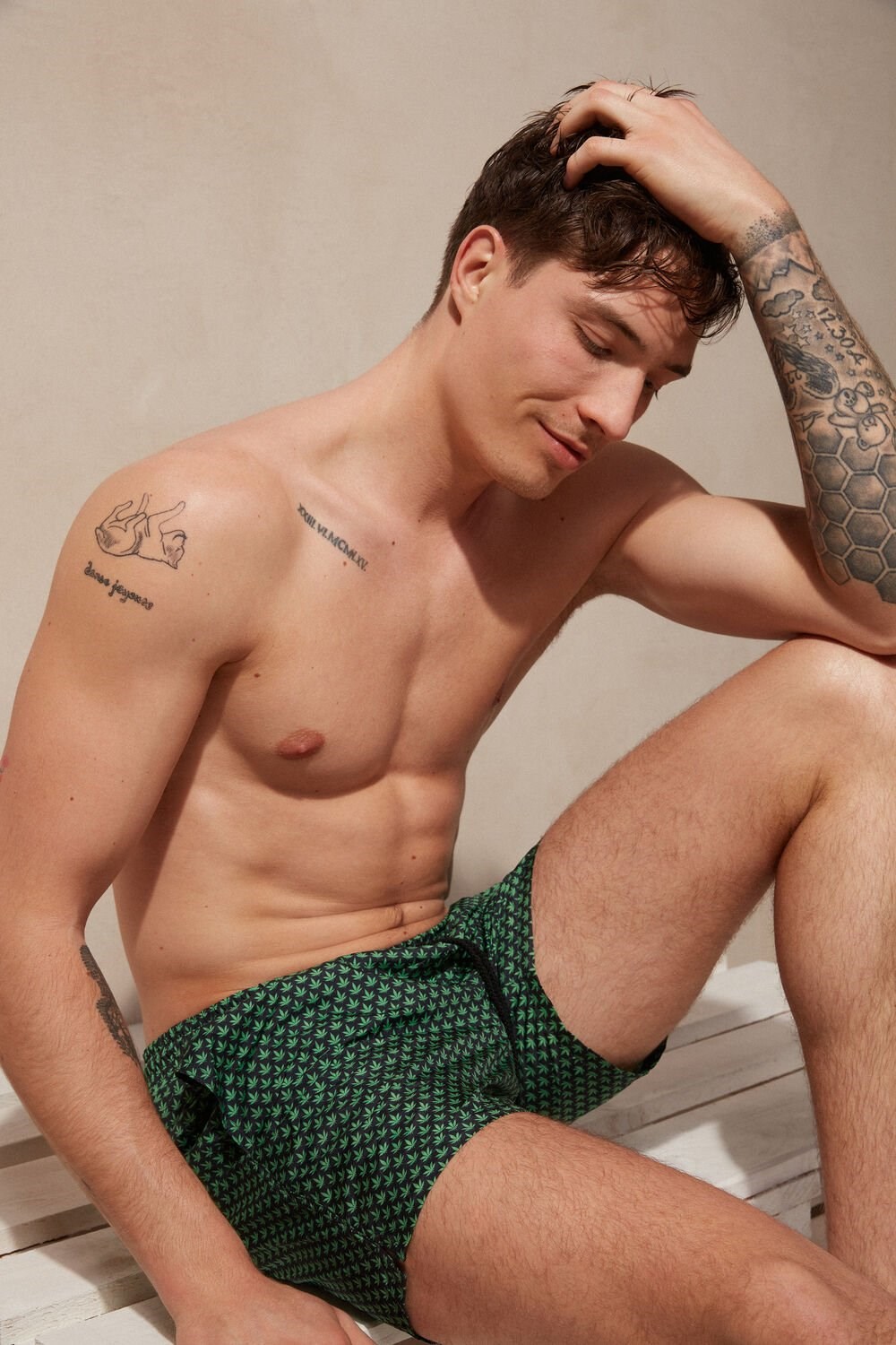 Green - 270j - Black Hemp Microprint Intimissimi Micro Leaf Print Swim Trunks | PWBSI8526