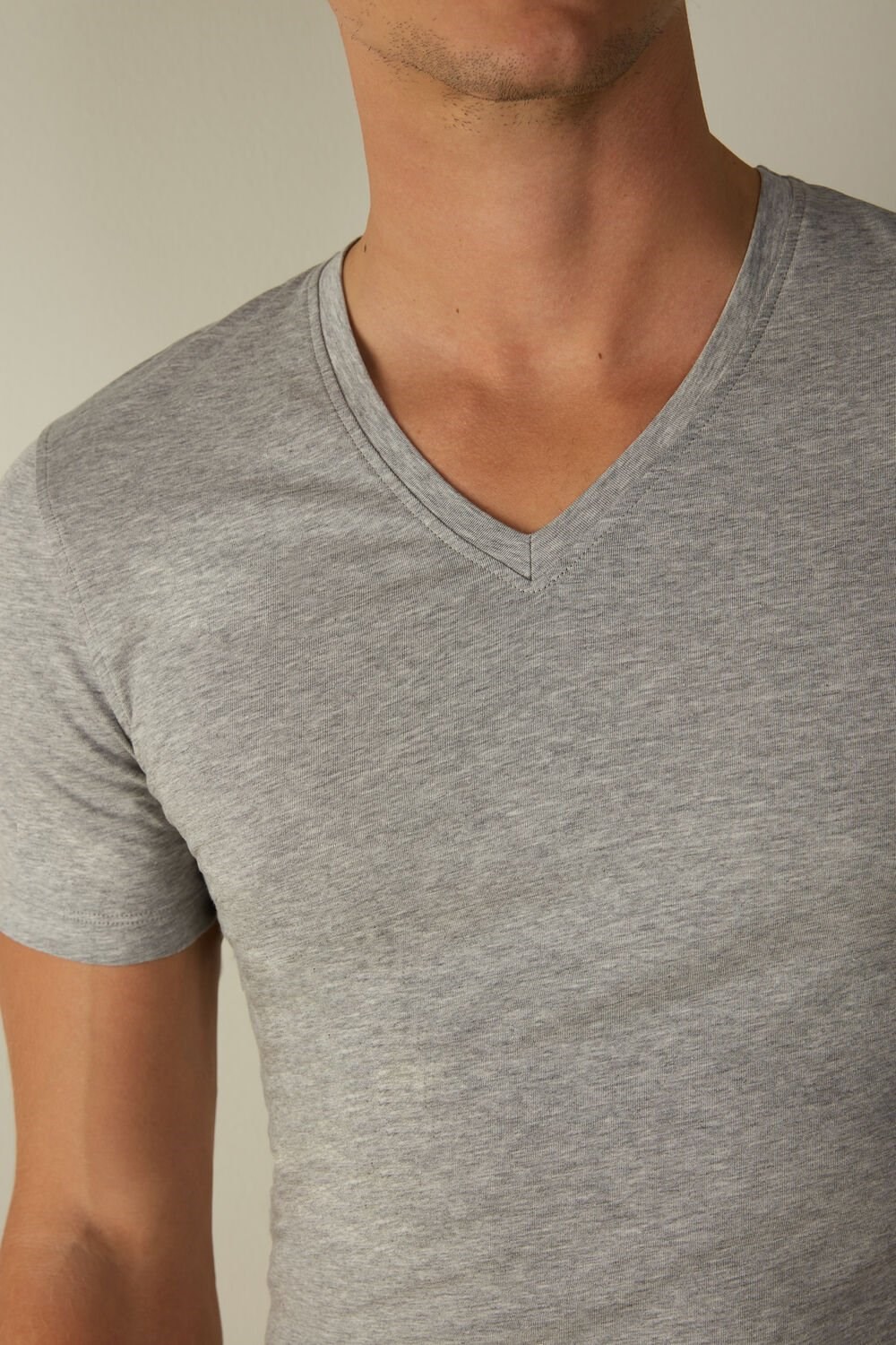 Grey - 031 - Light Heathered Grey Intimissimi V-neck T-shirt in Stretch Supima® Cotton | KBGXN7508