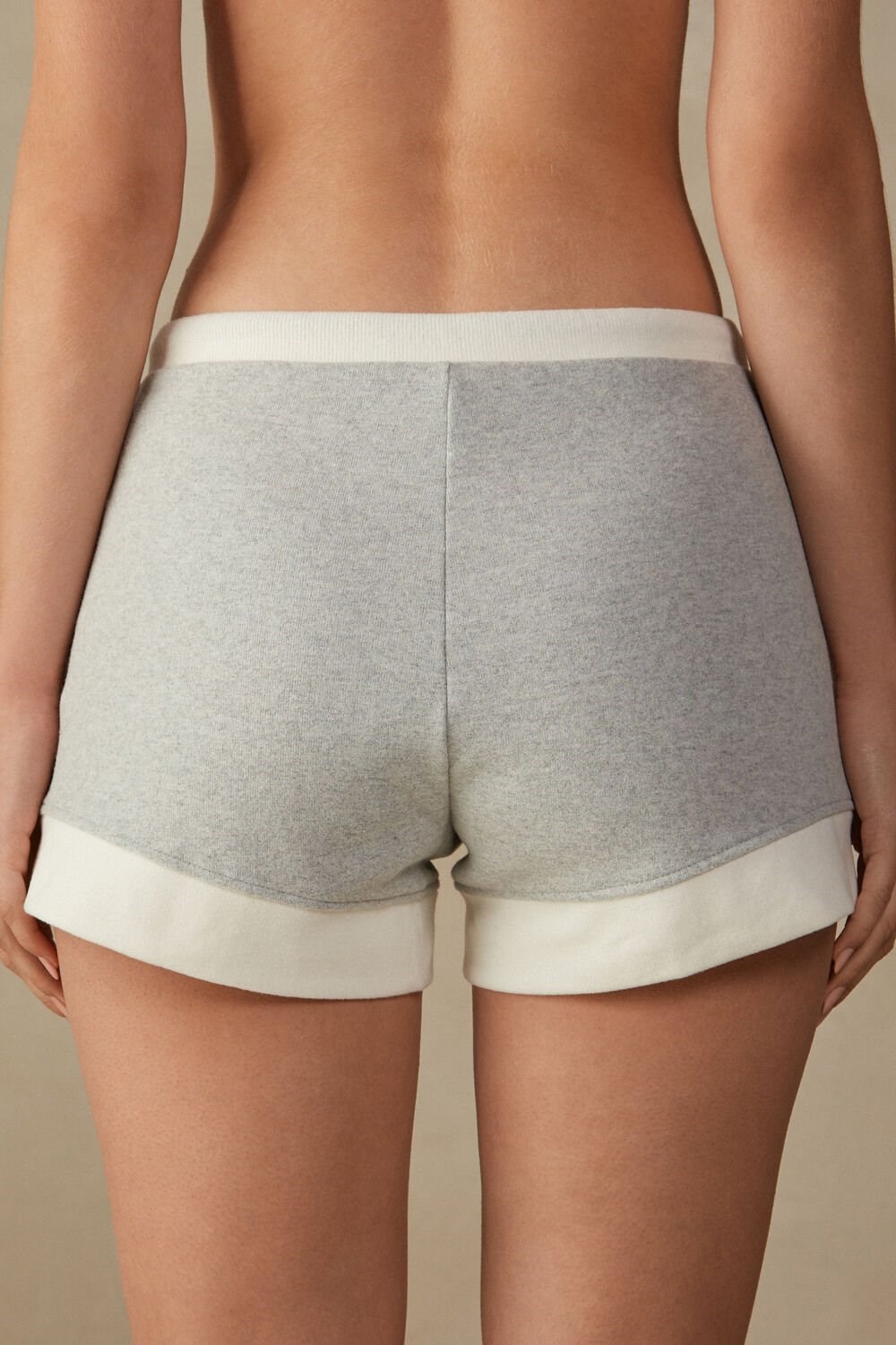 Grey - 153j - Grey Heather / Creamy White Intimissimi Warm Cuddles Shorts | BQCTG2873