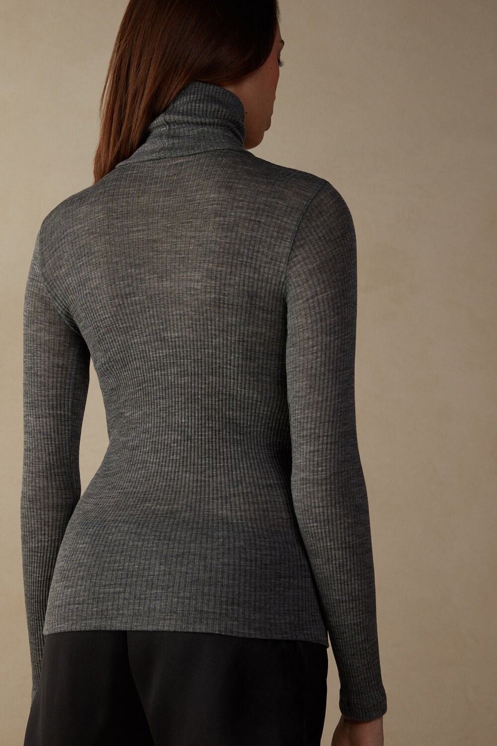 Grey - 7481 - Aluminium Grey Blend Intimissimi Long-sleeve High-Neck Tubular Top in Wool and Silk | DJXWR9814