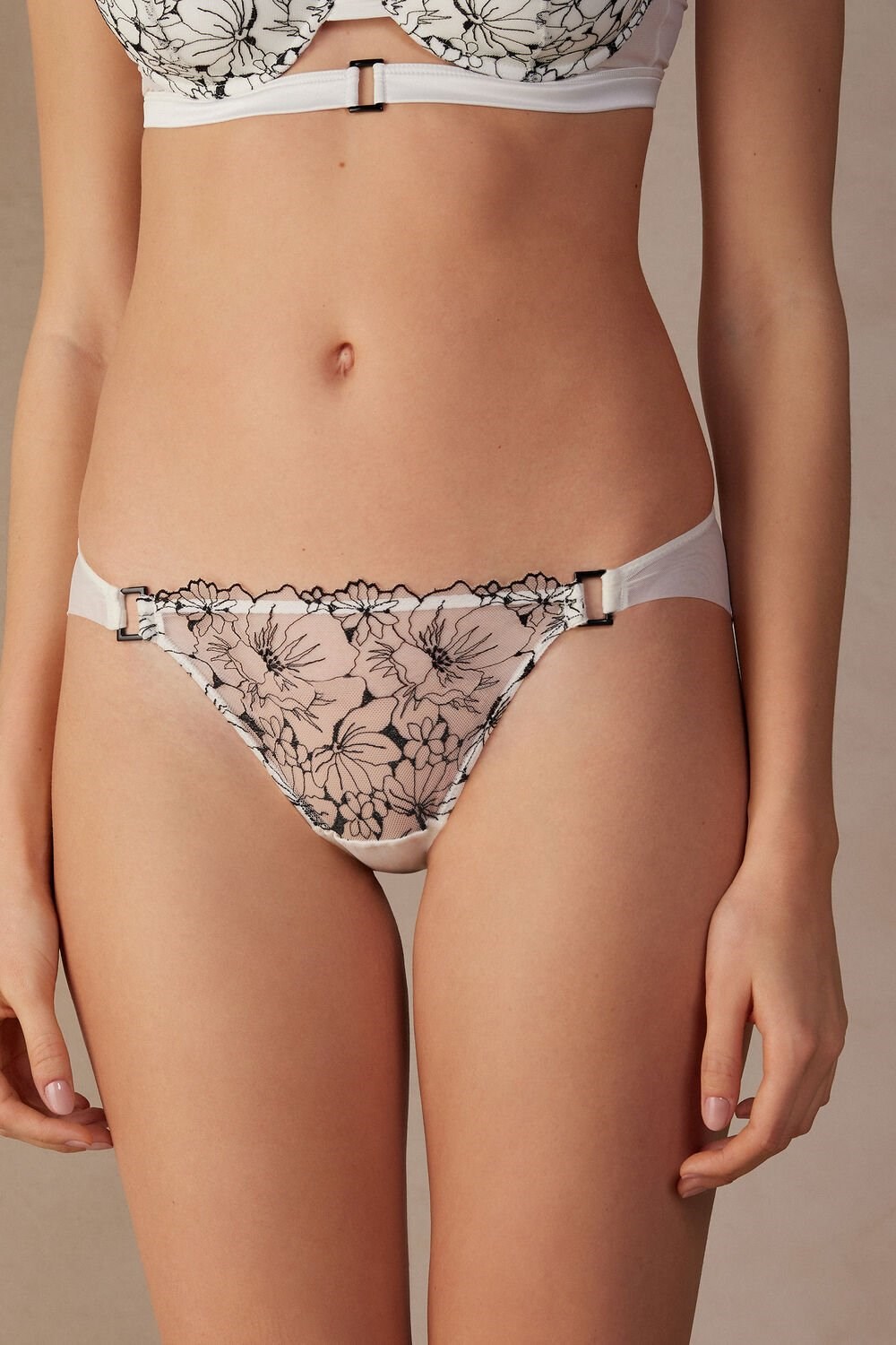 Ivory - 4718 - Talc White / Black Intimissimi Pure Joy Panties | BZCJH6083