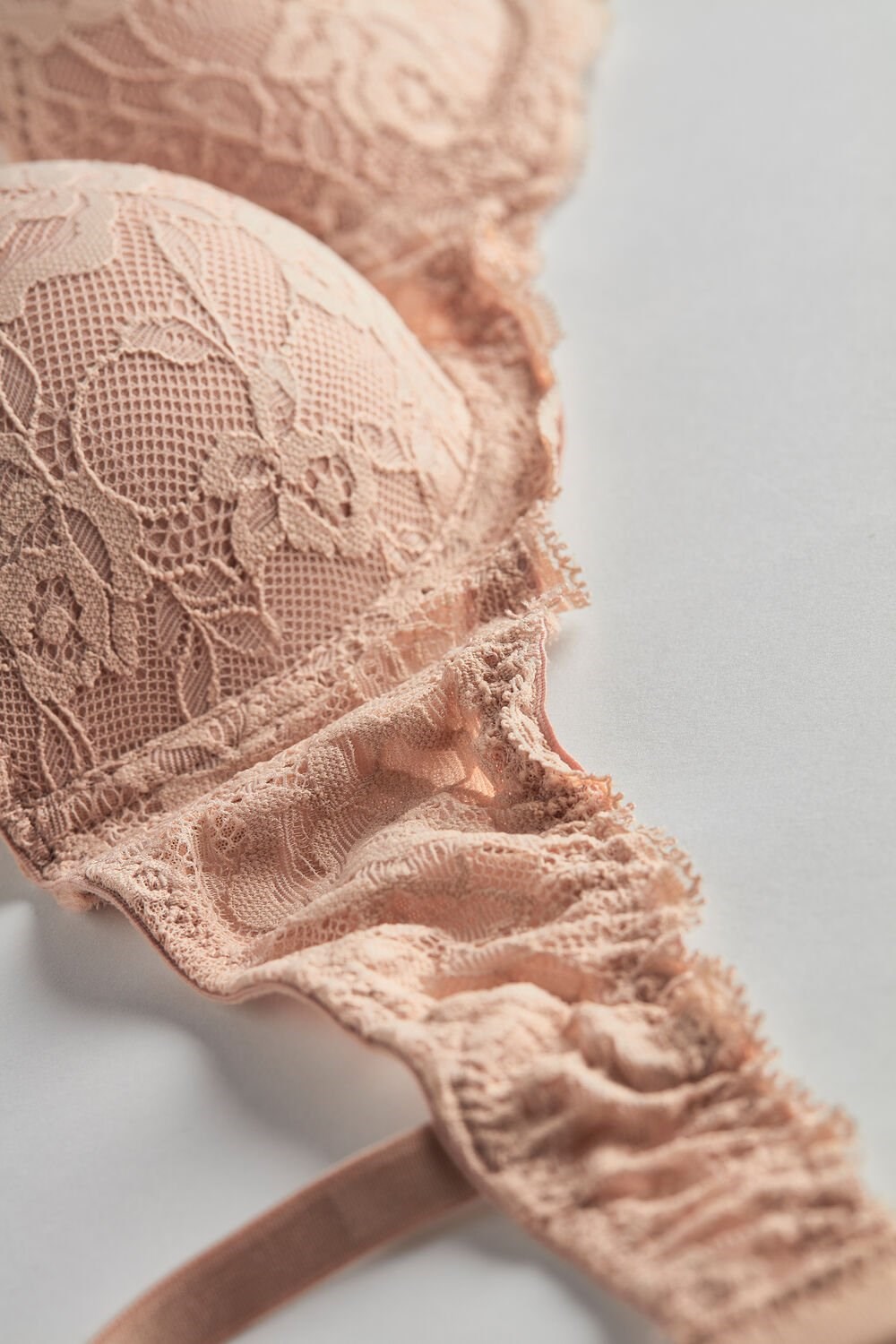 Natural - 044 - Soft Beige Intimissimi Sofia Lace Balconette Bra | OBQAT6548