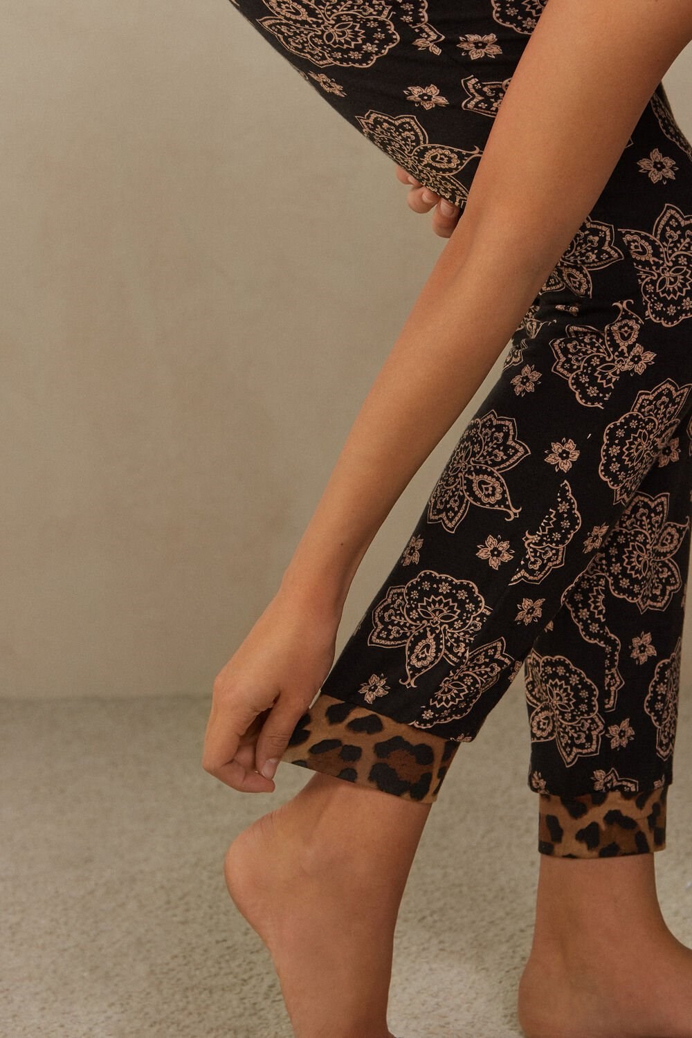 Print - 146j - Black Paisley / Animal Print Intimissimi Lady Animalier Modal Cuffed Pants | OXJIA0926