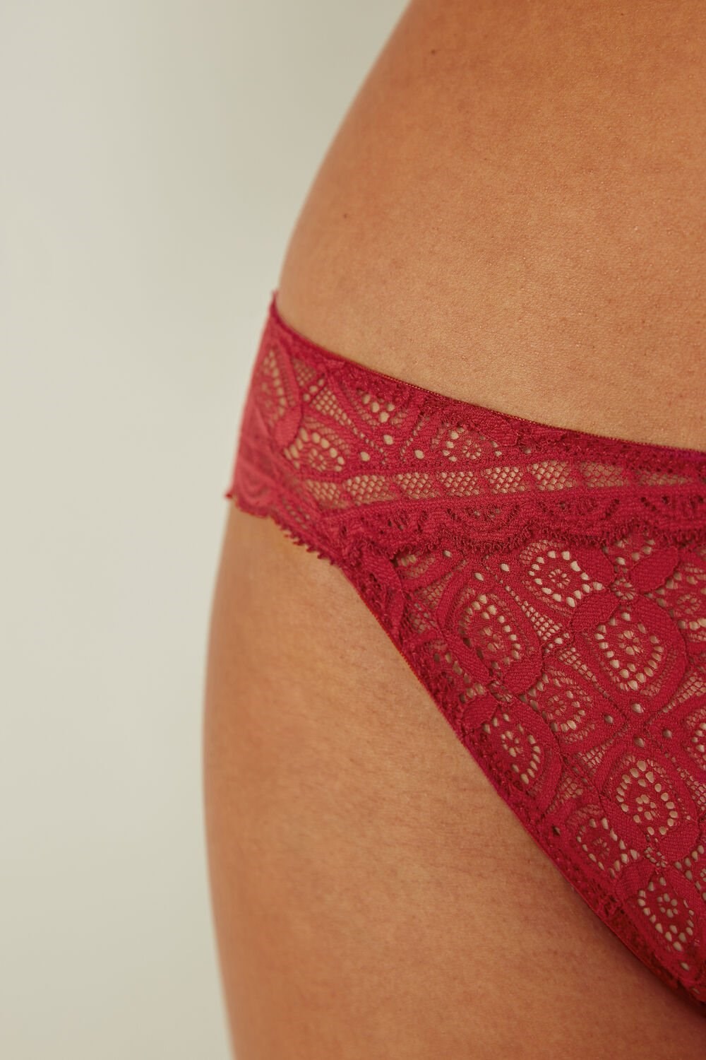 Red - 1473 - Red Intimissimi Low Rise Lace Panties | KABUY9457