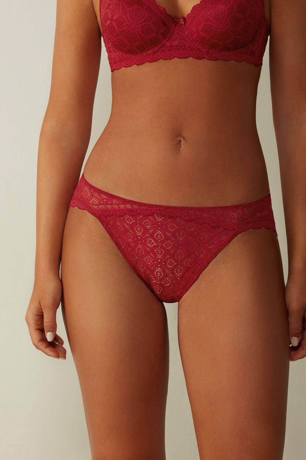 Red - 1473 - Red Intimissimi Low Rise Lace Panties | KABUY9457