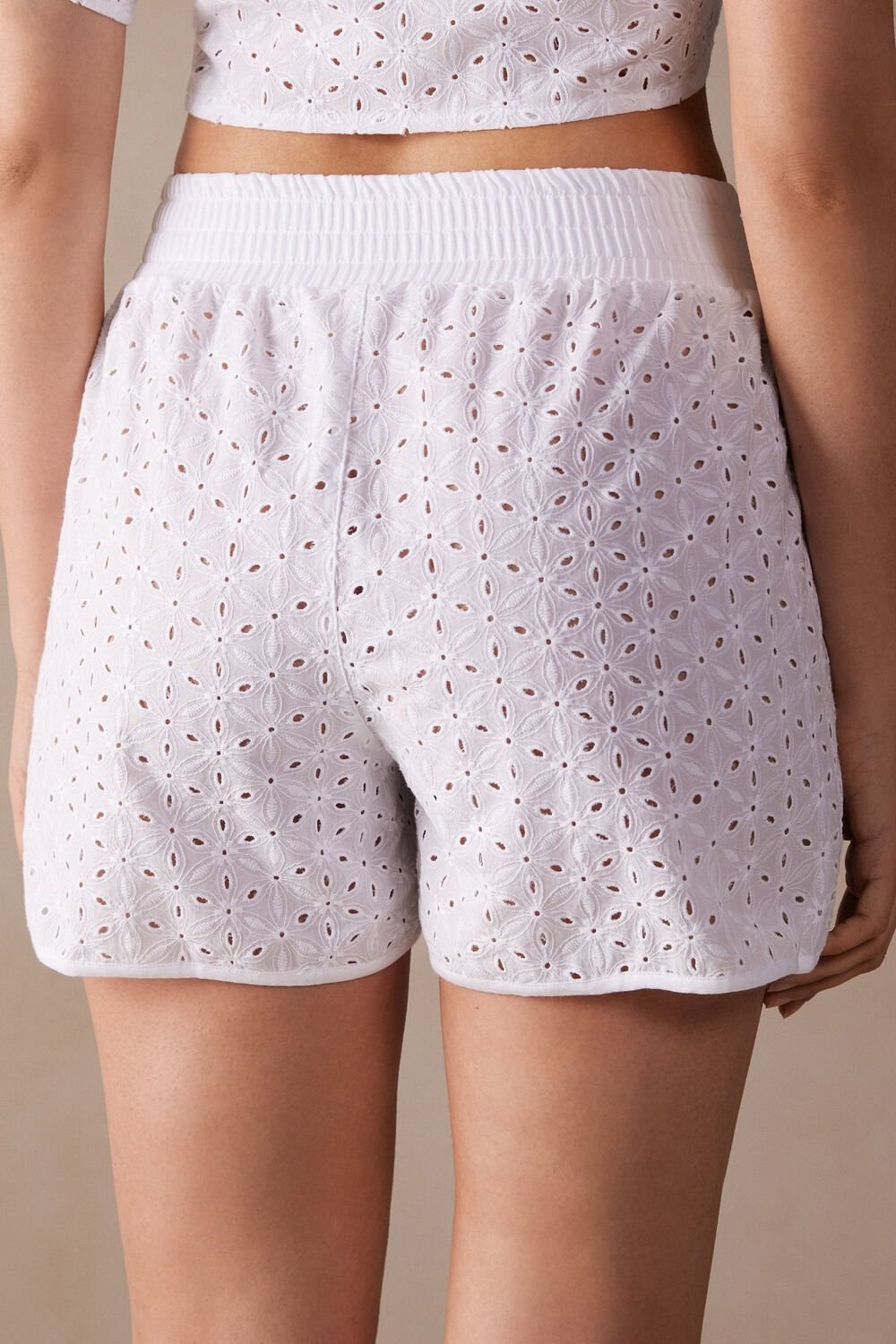 White - 001 - White Intimissimi Hello Sunshine Sangallo Lace Shorts | OGZCB3417