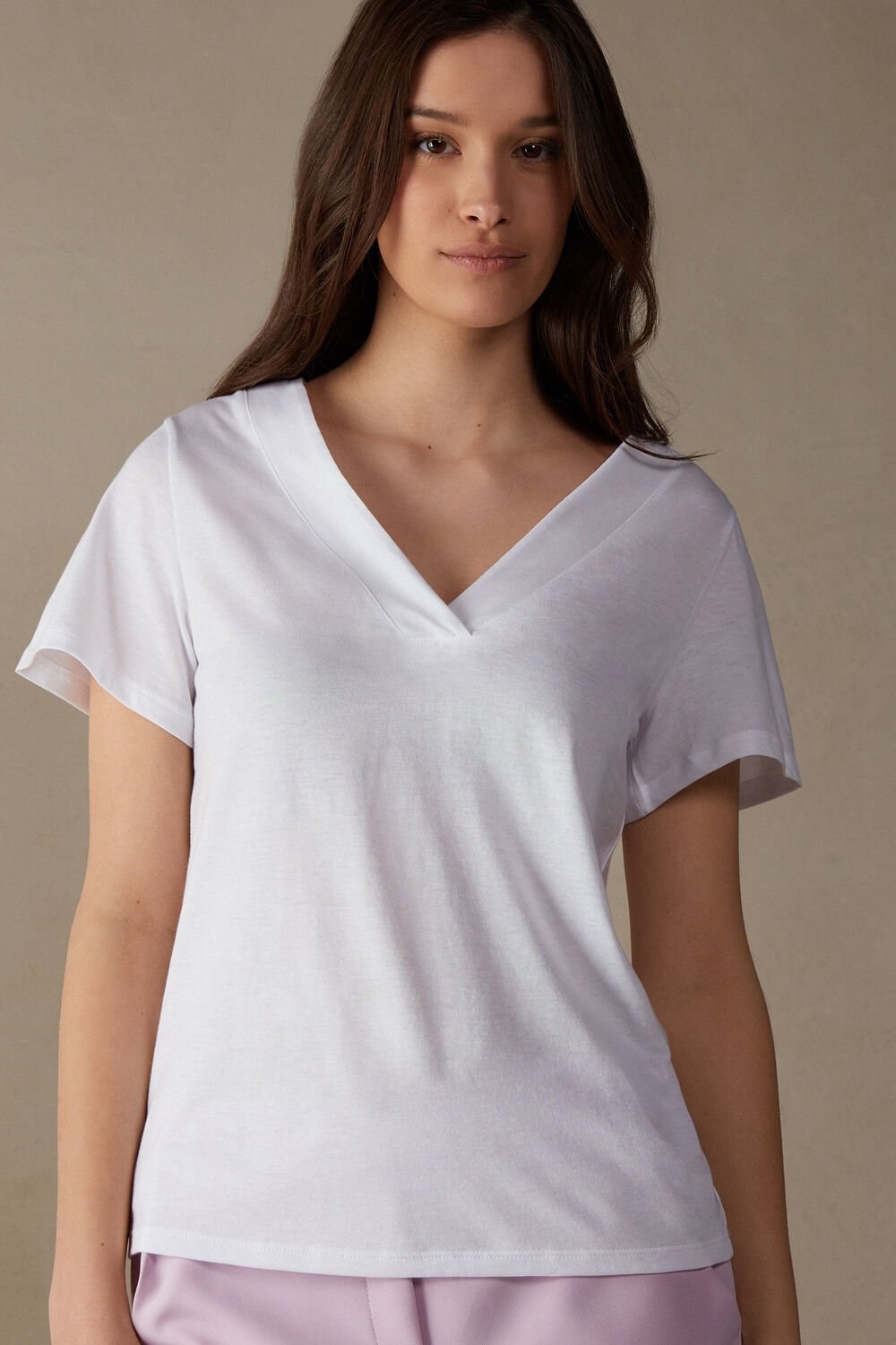 White - 001 - White Intimissimi Short Sleeve V-neck Top in Supima® Ultrafresh Cotton | KEXQN3682