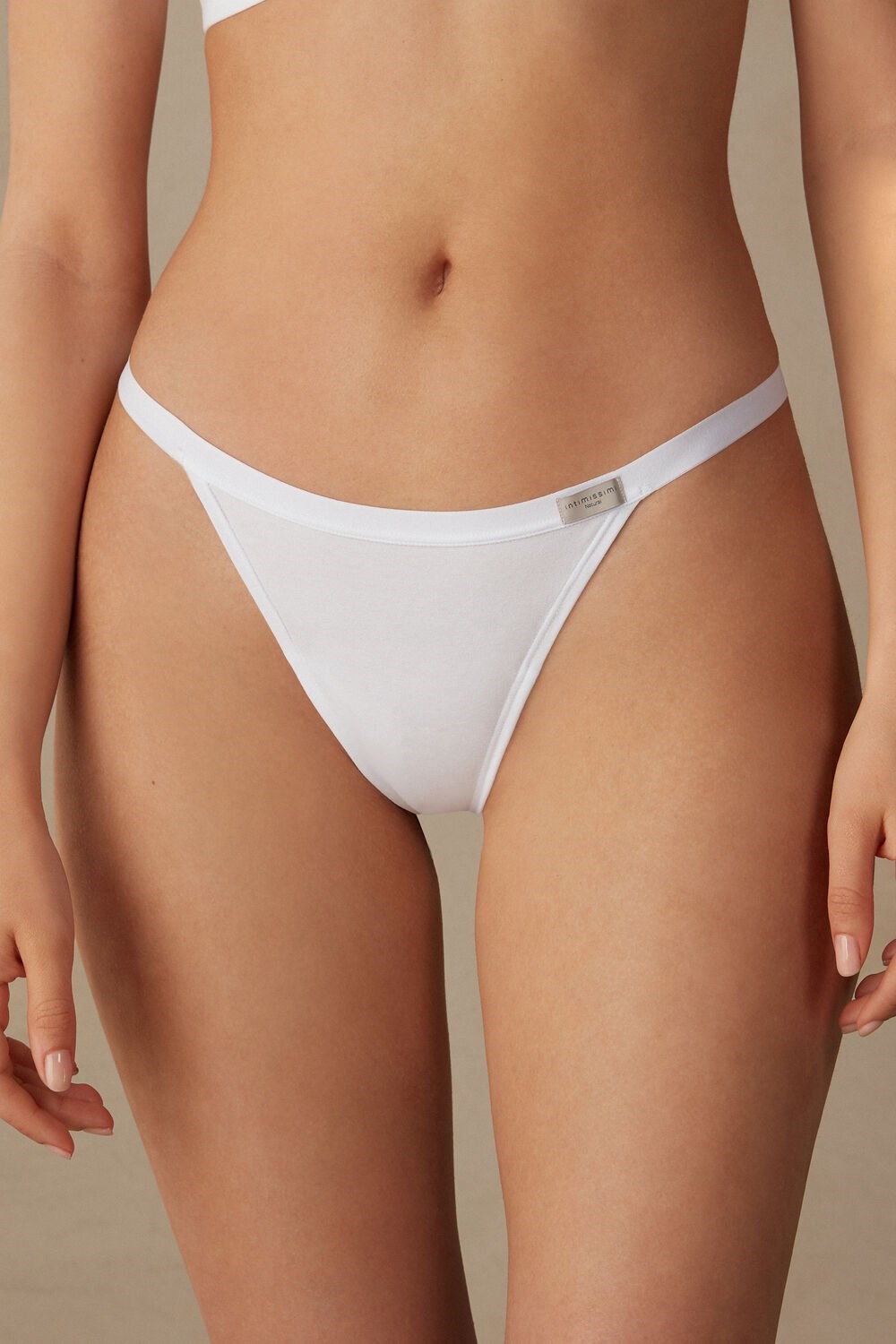 White - 001 - White Intimissimi String Thong in Cotton | XSEJI8216