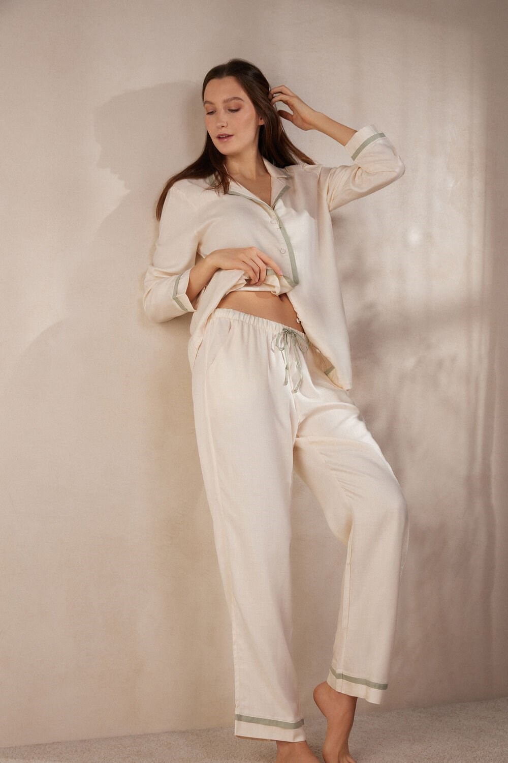 White - 230j - Heather Vanilla Ivory Intimissimi Lost in Fields Full Length Pants in Plain-weave Modal | JFZYE1347