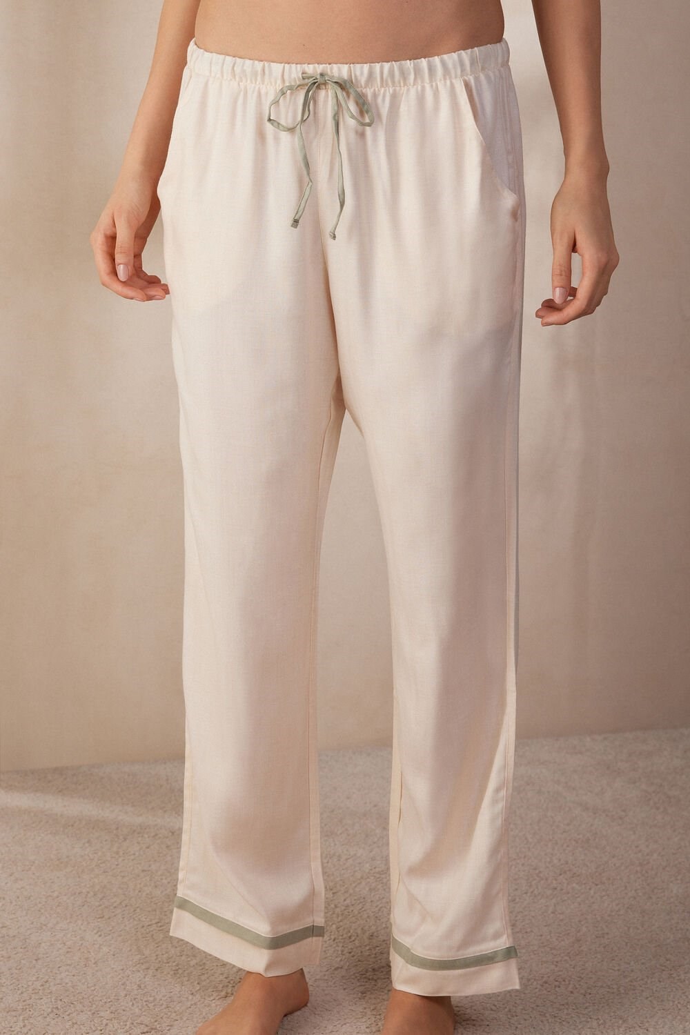 White - 230j - Heather Vanilla Ivory Intimissimi Lost in Fields Full Length Pants in Plain-weave Modal | JFZYE1347